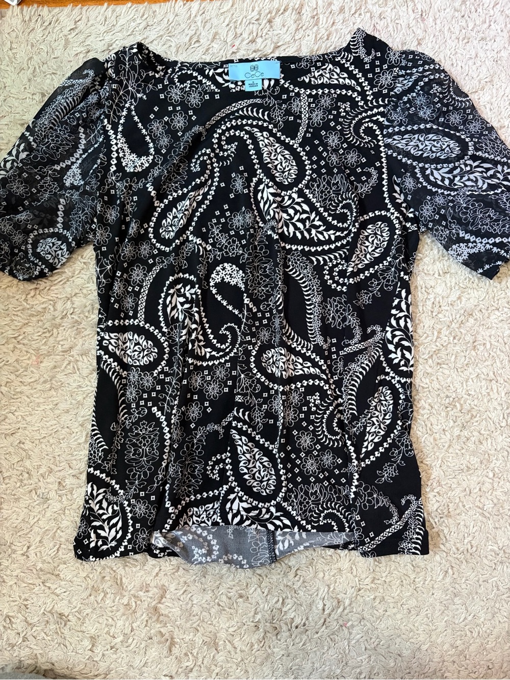 Black and White Paisley Short Sleeve Blouse